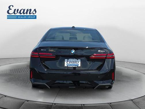 Black Sapphire Metallic 2027 BMW 530 i xDrive