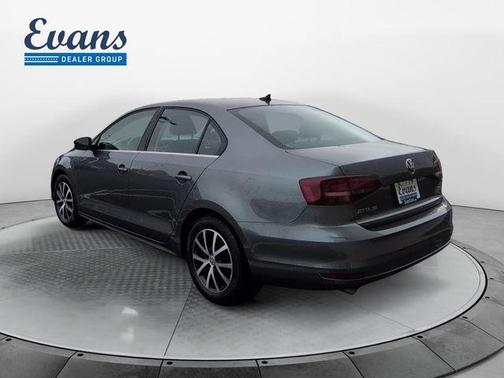 Platinum Gray Metallic 2018 Volkswagen Jetta 1.4T SE