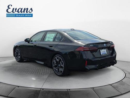 Black Sapphire Metallic 2027 BMW 550e 550e xDrive