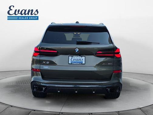 Manhattan Green Metallic 2026 BMW X5 xDrive40i
