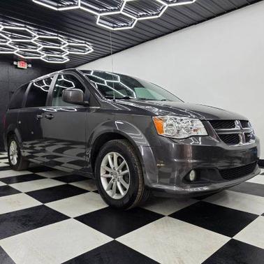 Granite Pearlcoat 2019 Dodge Grand Caravan SXT