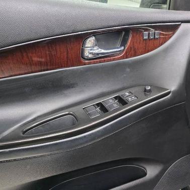 2016 INFINITI QX50 Base