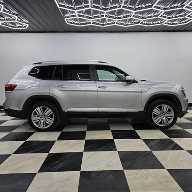 Reflex Silver Metallic 2019 Volkswagen Atlas 3.6L SEL