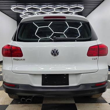 Pure White 2017 Volkswagen Tiguan 2.0T S