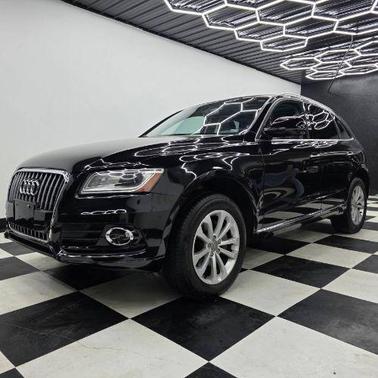 Brilliant Black 2015 Audi Q5 2.0T Premium Plus