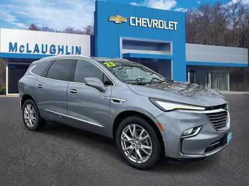 2023 Buick Enclave Essence AWD