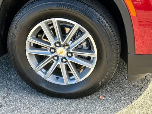 2022 Chevrolet Traverse LT Cloth