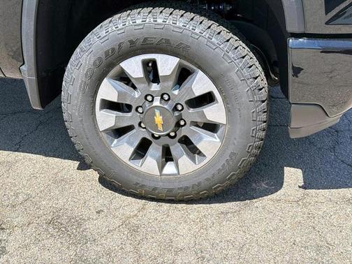 2025 Chevrolet Silverado 2500 Custom
