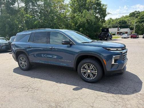 Lakeshore Blue Metallic 2026 Chevrolet Traverse LT