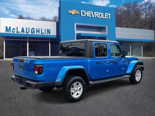 2022 Jeep Gladiator Sport S