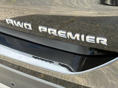 2022 Chevrolet Equinox Premier w/1LZ