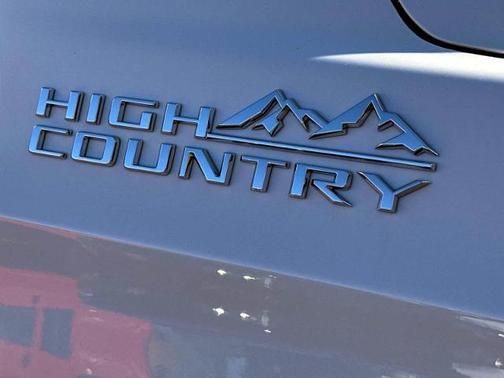 2026 Chevrolet Suburban High Country, 4WD