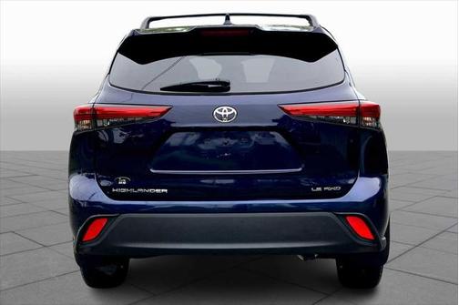 2020 Toyota Highlander LE