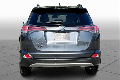 2018 Toyota RAV4 Hybrid XLE