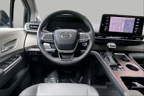 Midnight Black Metallic 2023 Toyota Sienna XLE