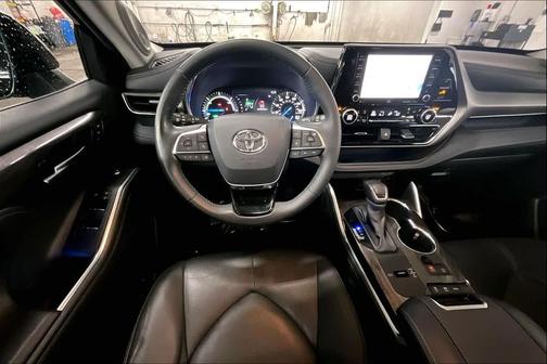 2021 Toyota Highlander Hybrid Limited