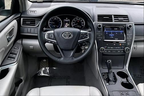 2016 Toyota Camry XLE