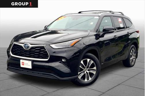 2022 Toyota Highlander Hybrid XLE