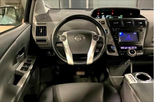 2013 Toyota Prius v Five
