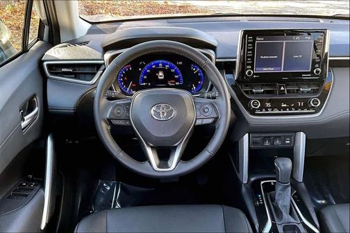 2022 Toyota Corolla Cross XLE