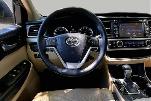 Creme Brulee Mica 2015 Toyota Highlander Limited Platinum