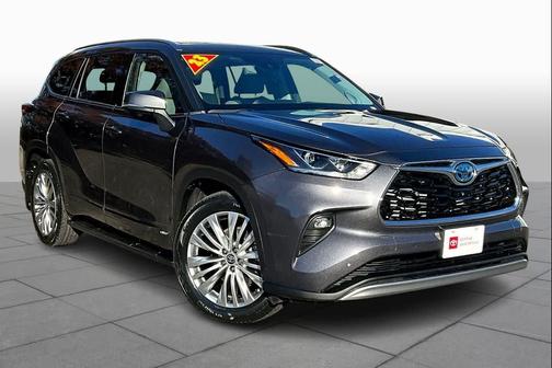 2023 Toyota Highlander Hybrid Platinum