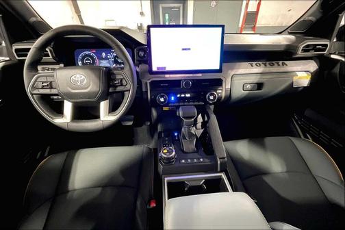 2025 Toyota Tacoma Hybrid Trailhunter