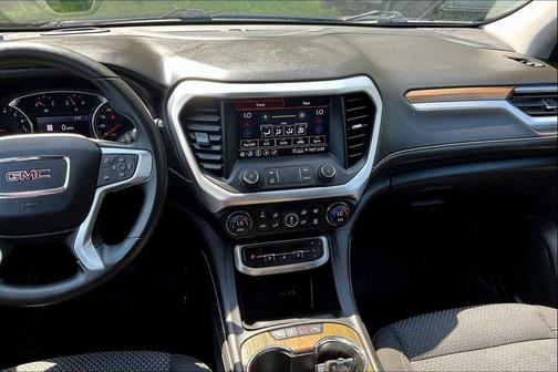 2022 GMC Acadia AWD SLE