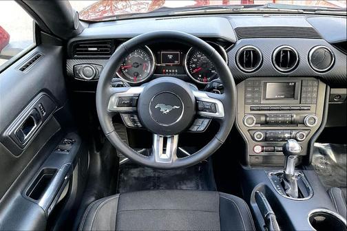 2015 Ford Mustang V6