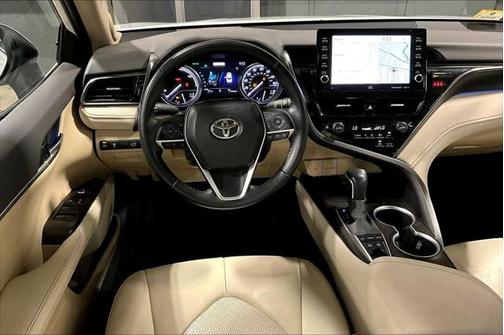 2023 Toyota Camry Hybrid XLE