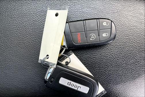White Clearcoat 2020 Jeep Compass Latitude