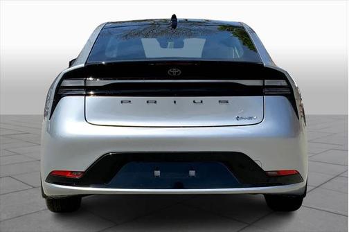 2025 Toyota Prius L