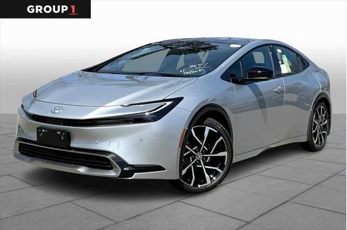 2025 Toyota Prius L
