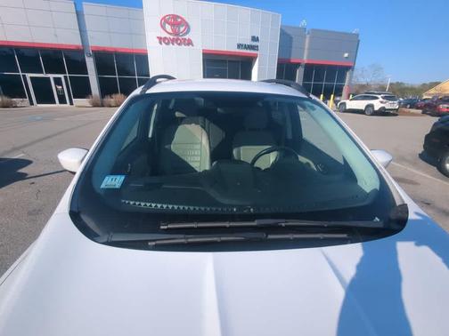 OXFORD WHITE 2015 Ford Escape SE