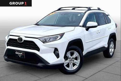 Super White 2020 Toyota RAV4 XLE