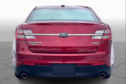 2018 Ford Taurus SEL