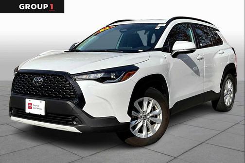 2024 Toyota Corolla Cross LE
