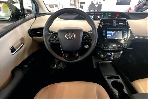 2019 Toyota Prius LE