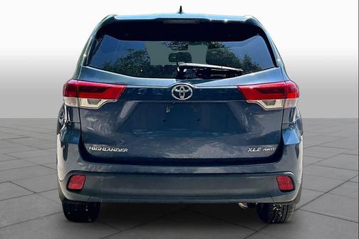 Shoreline Blue Pearl 2017 Toyota Highlander XLE