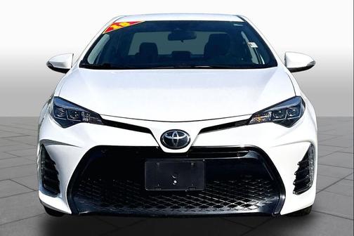 Super White 2018 Toyota Corolla SE