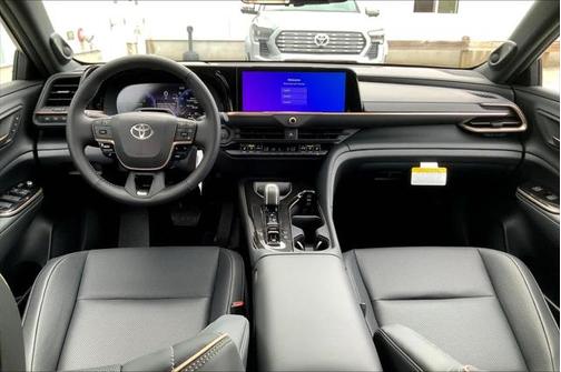 2025 Toyota Crown Signia Limited