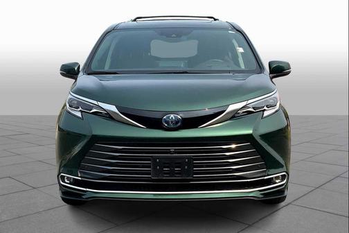 2023 Toyota Sienna Platinum 7 Passenger