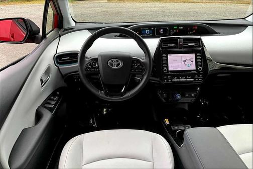 2022 Toyota Prius XLE