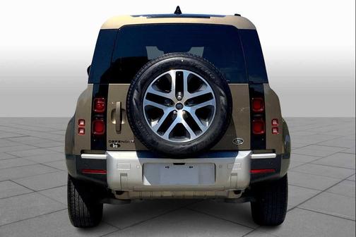 2022 Land Rover Defender 110 S