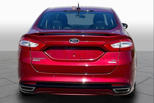 RUBY RED TINTED CLEARCOAT 2016 Ford Fusion SE