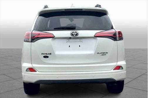 2017 Toyota RAV4 Platinum