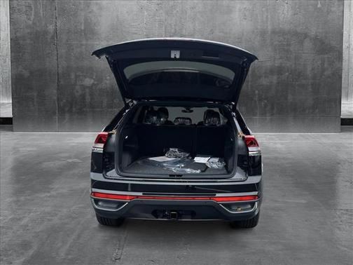 2025 Volkswagen Atlas Cross Sport 2.0T SE w/Technology 4MOTION