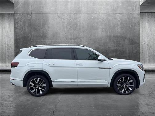 2025 Volkswagen Atlas 2.0T SEL Premium R-Line 4MOTION