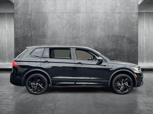 2024 Volkswagen Tiguan 2.0T SE R-Line Black 4MOTION
