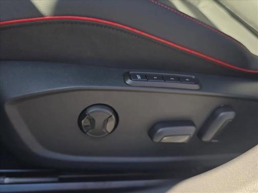 2025 Volkswagen Golf GTI 2.0T S DSG